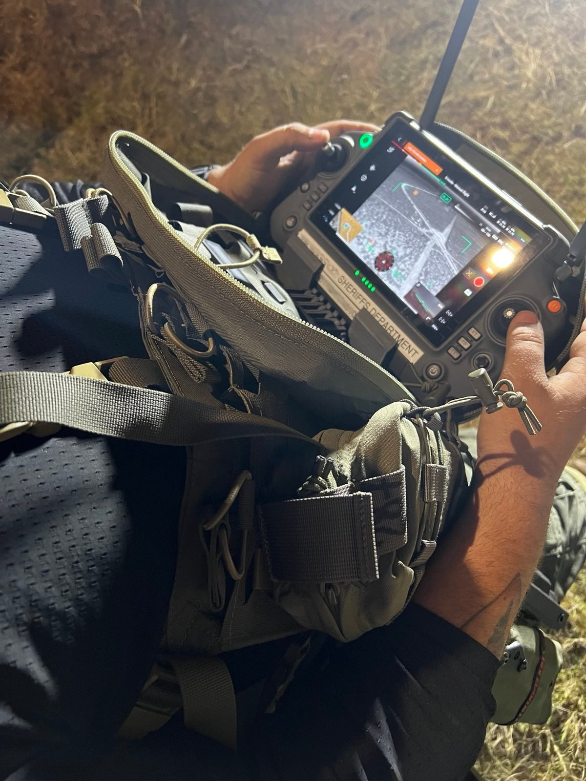 (DCMP) DRONE CONTROLLER MOUNT/POUCH